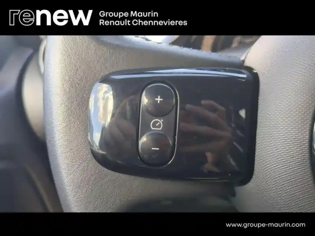 Renault Twingo e-tech electric urban night r80 achat intégral — photo 15