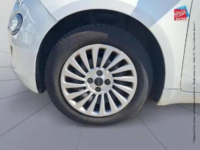 Fiat 500 e 95ch action — photo 10
