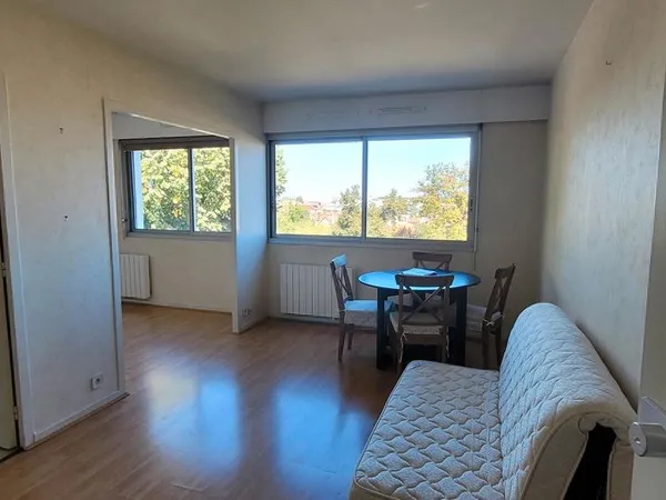 Appartement meublée quartier St Augustin-BDX