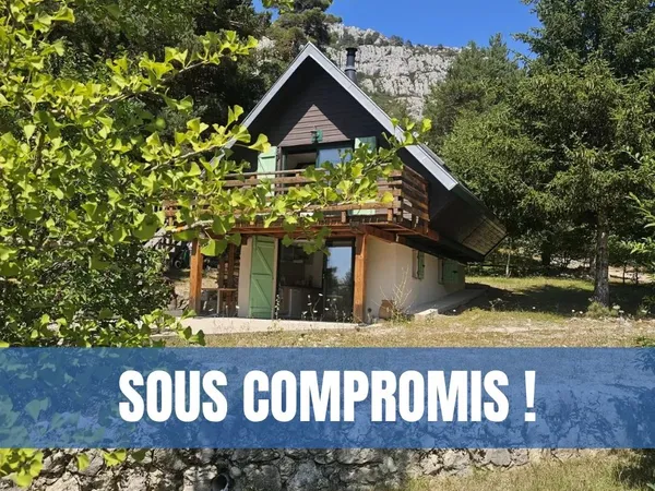 Chalet avec terrasse et vue panoramique sur la plaine de Caille