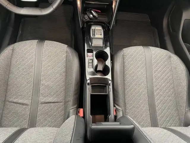 Peugeot 208 puretech 100 s&amp;s eat8 — photo 57