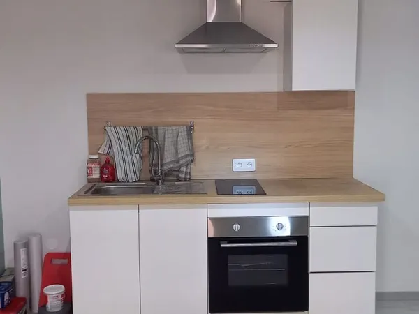 Maison F2 Avec cour voiture