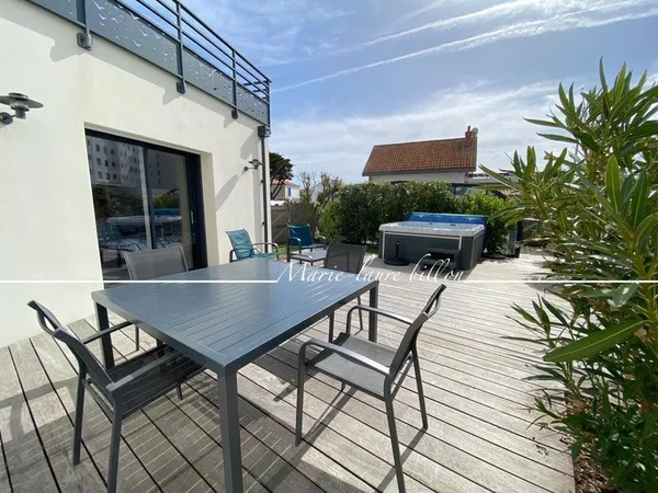 Maison à vendre 8 pièces SAINT GILLES CROIX DE VIE (85)- ensemble immobilier de 2 maisons de type 4 