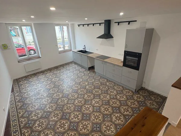 Appartement 74m2 rénové au RDC - Urgent début novembre
