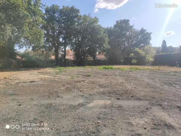 Terrain constructible de 896 m2 (lot C) - Montaigu-Vendée