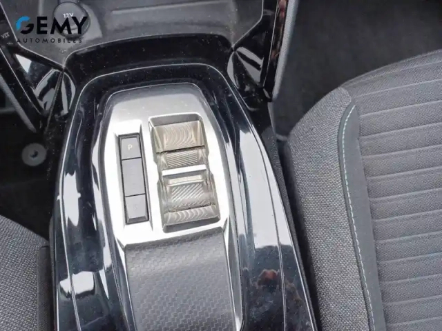 Peugeot 208 electrique 50 kwh 136ch — photo 14