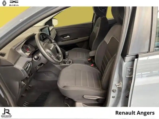Dacia Sandero 1.0 tce 90ch journey — photo 3