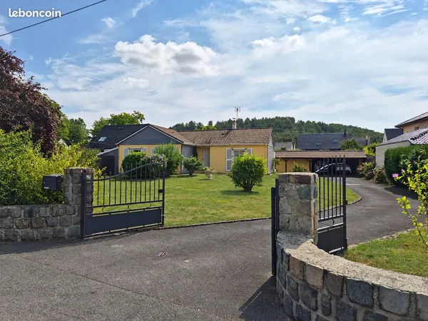 Plain pied individuel 120m², 3chambres, terrain de 1429m², car-port et stockage 55m²