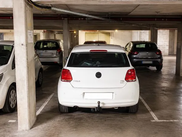Place de parking sous-sol sécurisé - Métro La Timone - Sans frais d'agence