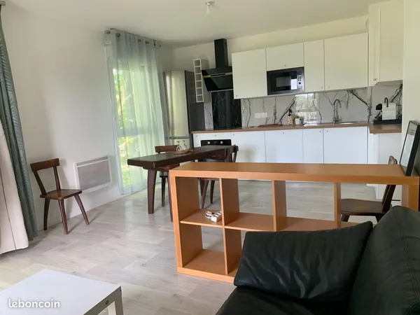 Appartement T3 meublé en excellent état, balcon et parking