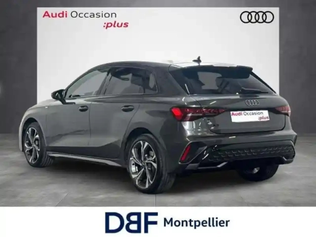 Audi A3 tfsi mild hybrid 150 s tronic 7 s line — photo 3