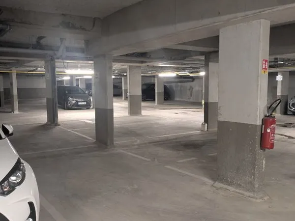 Place de parking couverte
