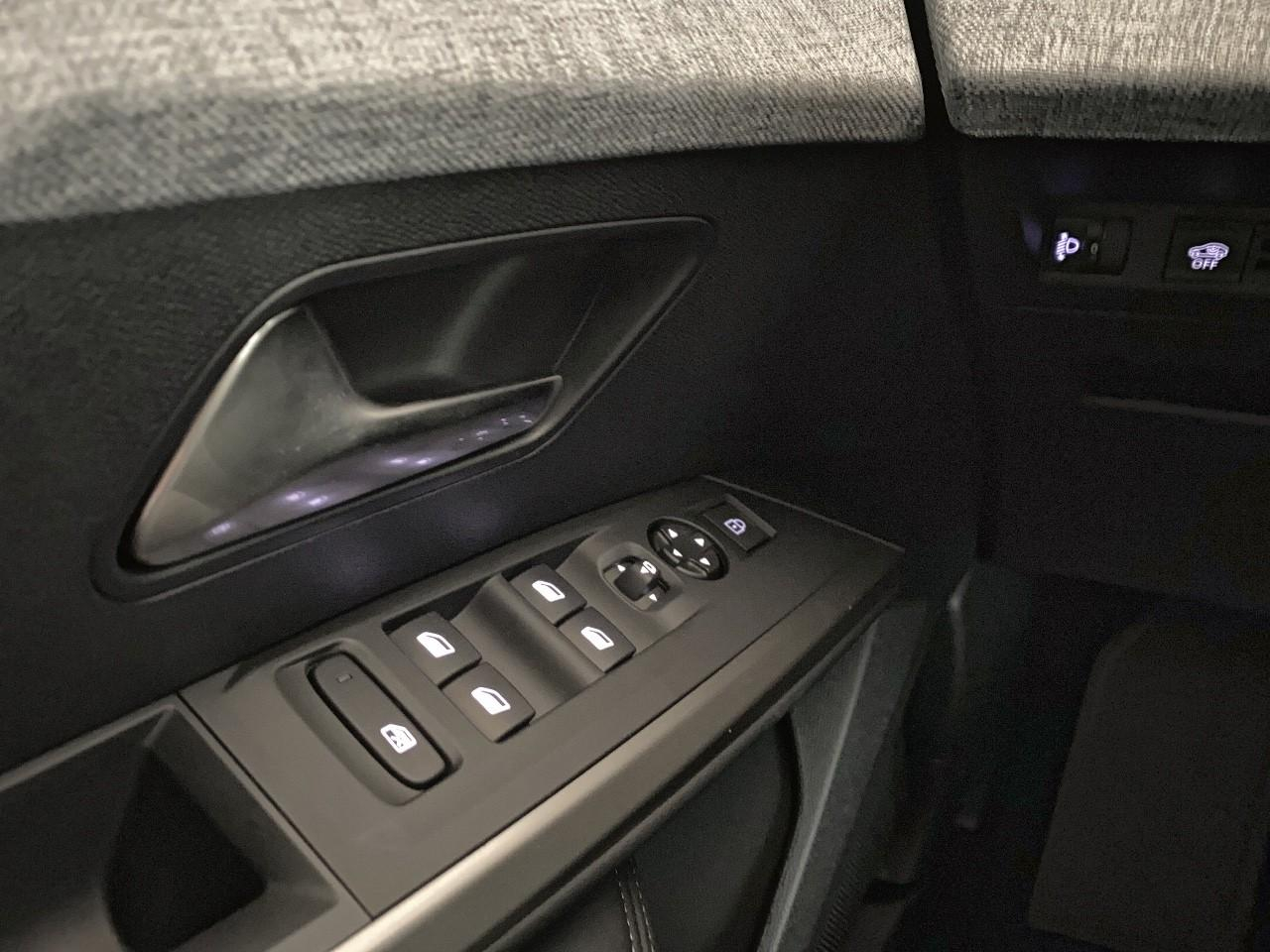 Peugeot 3008 hybrid 145 e-dcs6 allure — photo 19
