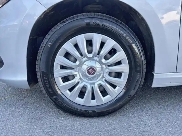 Fiat Tipo 1.3 multijet 95ch  s/s my20 4p — photo 11