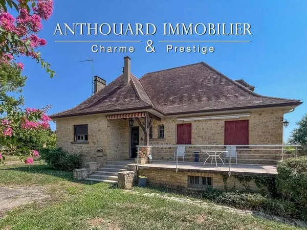 Maison 8 pièces 240 m²