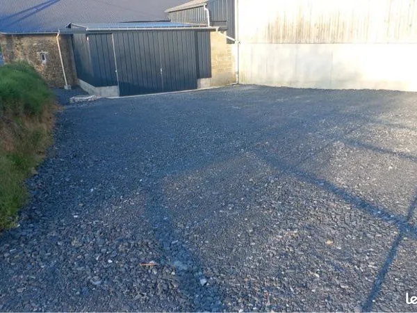 Commerce Location Monthuchon 1p 100m² 550€
