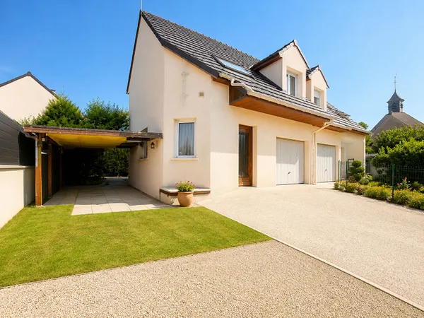 Maison familiale avec sous-sol total et fort potentiel - Pomponne