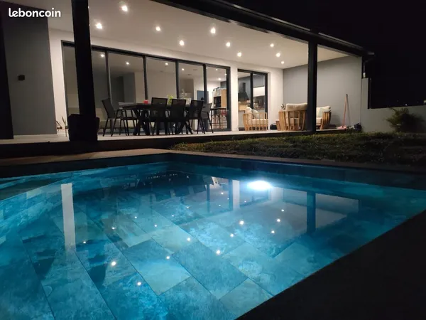 Maison récente avec piscine non meublée à louer - Ligne des Bambous
