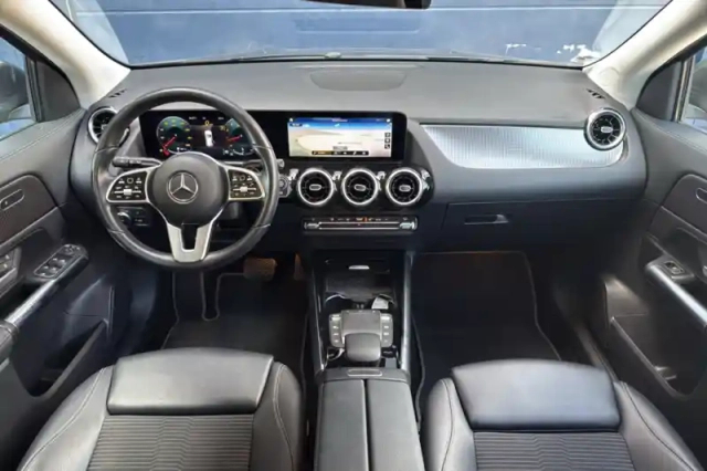 Mercedes Gla 180 7g-dct — photo 16