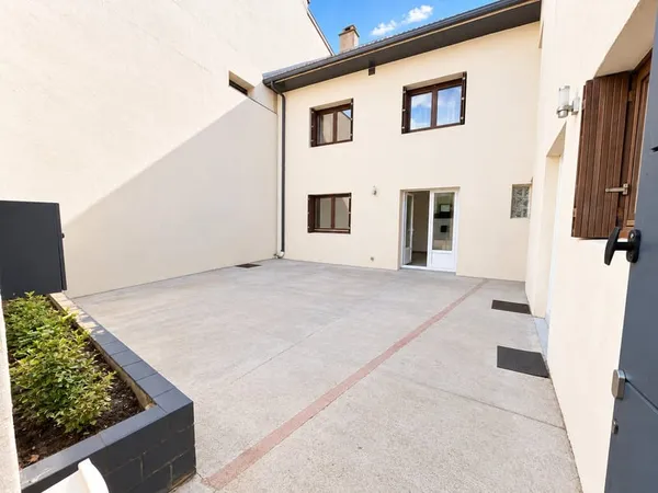 SAULXURES-LES-NANCY : SUPERBE APPARTEMENT T4 AVEC GRANDE TER