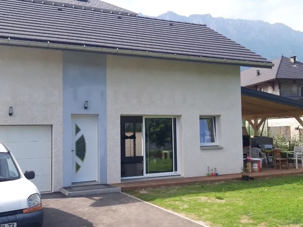 Maison récente de 94 m² f4 avec jardin et garage norme RT2012