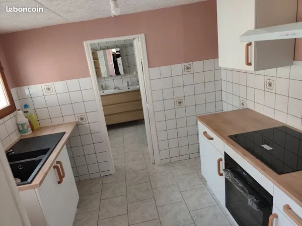 Maison de cité a louer