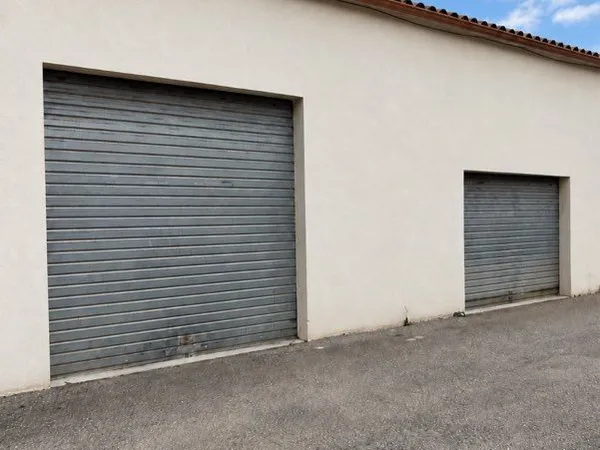 Montauroux - Locaux commerciaux, beaux volumes