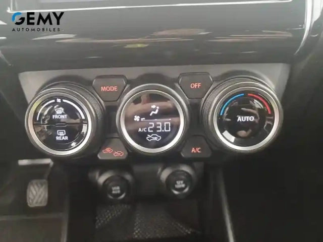 Suzuki Swift 1.0 boosterjet — photo 17