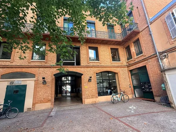 Appartement 2 pièces 81 m²