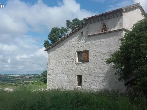 Pigeonnier meublé chez l habitant