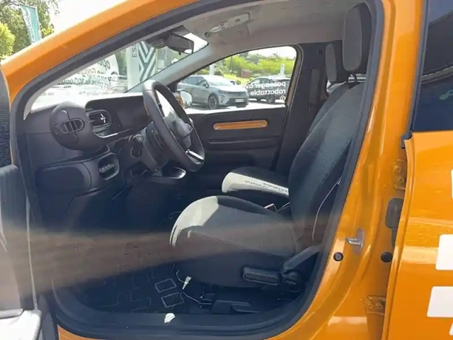 Renault Twingo e-tech electrique 80 ch autonomie urbaine — photo 9