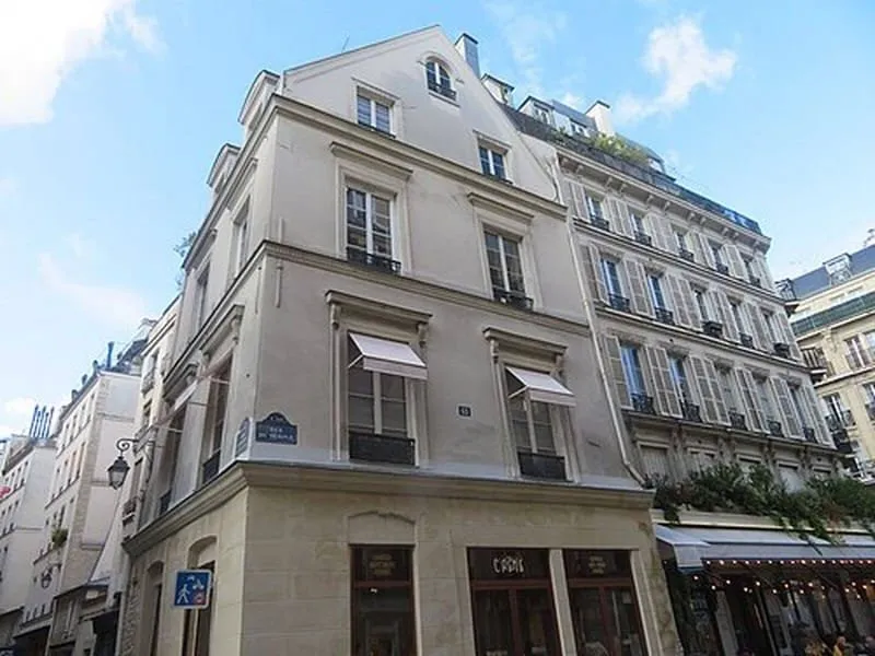 Photo 1