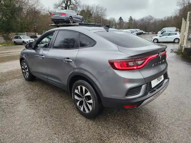 Renault Arkana tce 140 edc fap — photo 2