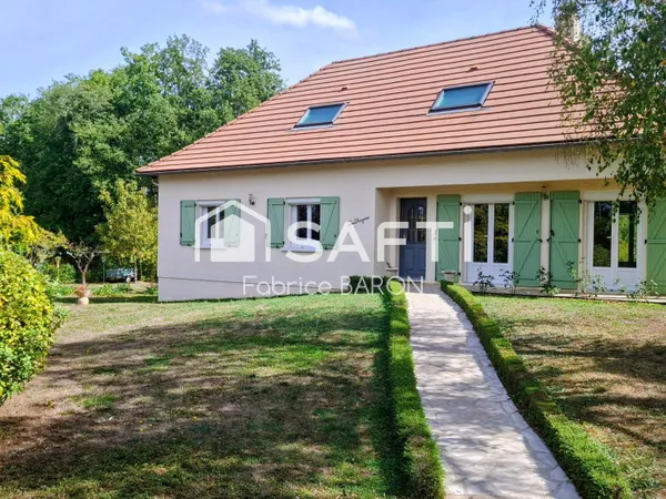 Vue imprenable sur la vallée + 4 312 m² de terrain + sous-sol de 107 m²