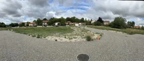 Terrain à bâtir de 519m² à Pessat-Villeneuve