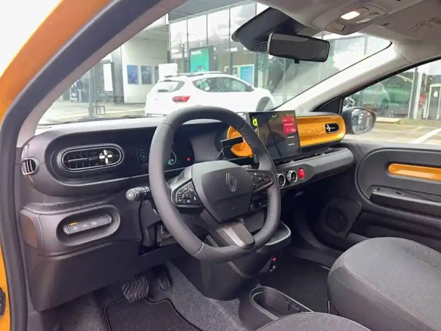 Renault Twingo e-tech electrique 80 ch autonomie urbaine — photo 12