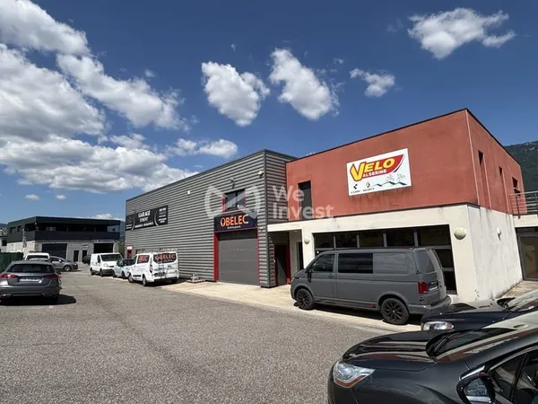 Local commercial 1756 m²