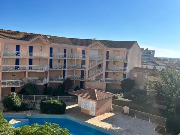 Duplex T5 avec piscine et place de parking