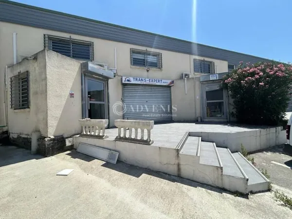Local 430 m²