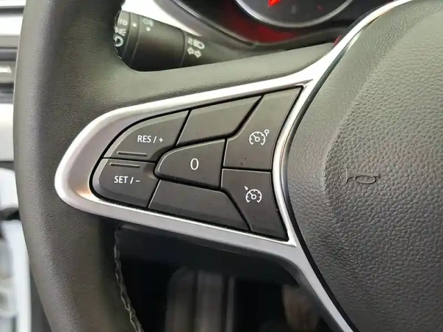 Renault Clio sce 65 — photo 29