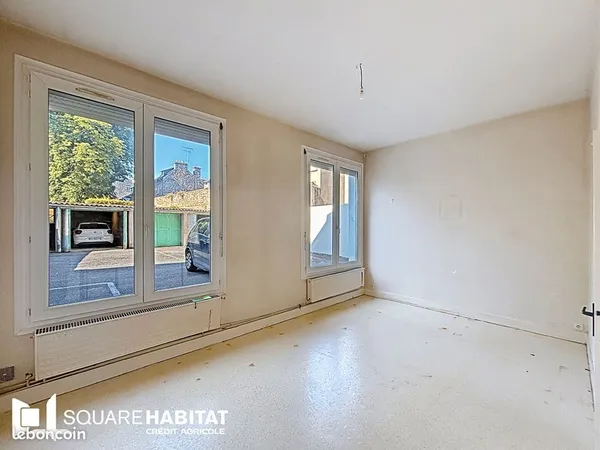 Studio 1 pièce 27 m²