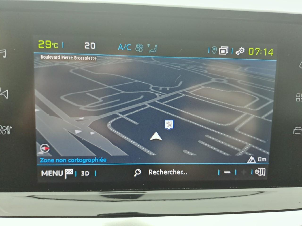 Peugeot 208 electrique 50 kwh 136ch style — photo 15