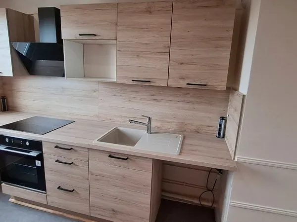Appartement T3 65 m² rénové, plein sud, balcon et parking - Auxonne