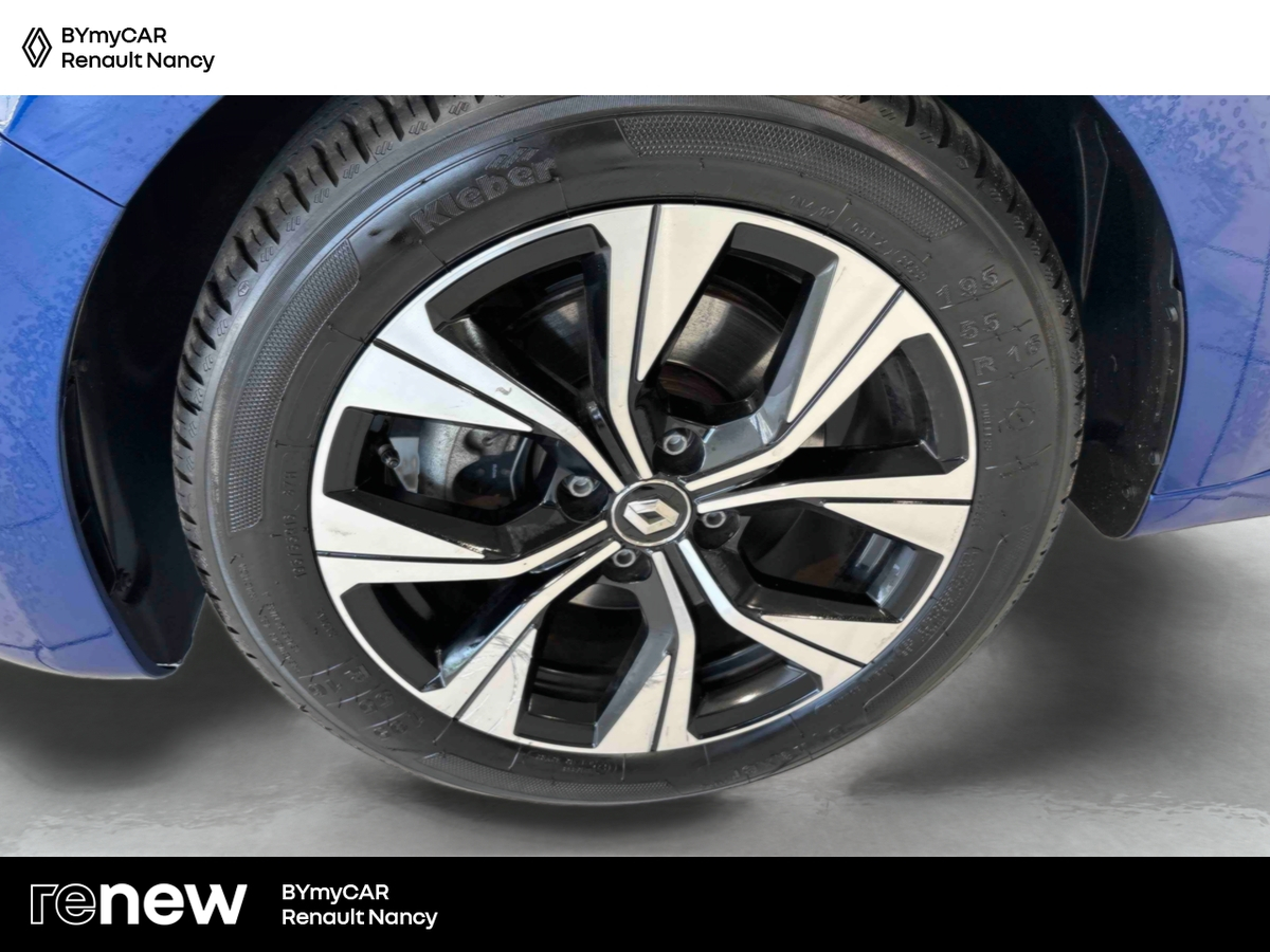Renault Clio E-Tech 140 - 21N — photo 14