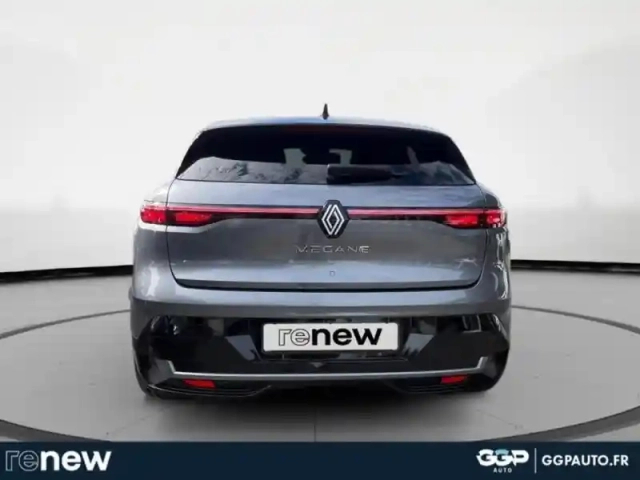 Renault Megane e-tech electric ev60 220ch techno super charge -c — photo 14