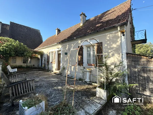 Maison à rénover au coeur d'un village