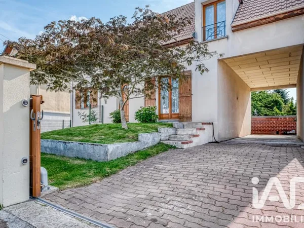 Maison 7 pièces 136 m²
