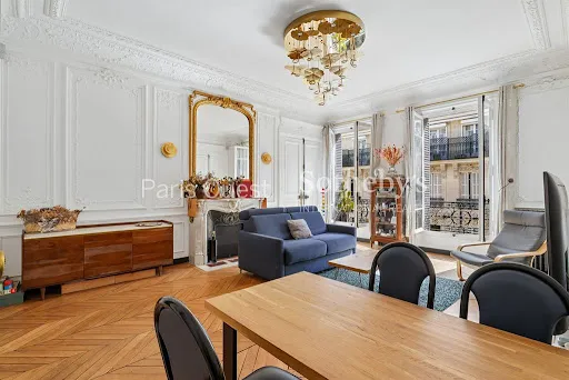 Appartement 6 pièces 201 m²