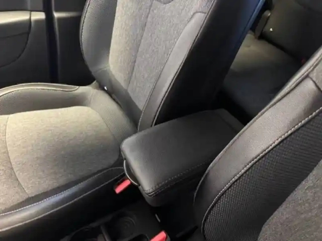 Renault Captur dci 90 edc — photo 33