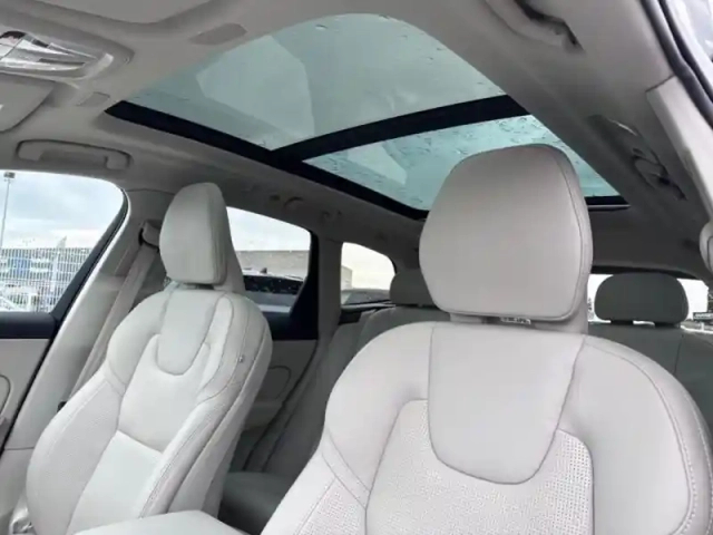 Volvo Xc60 t6 hybride rechargeable 253 + 145ch plus style chrome geartronic 8 awd — photo 10